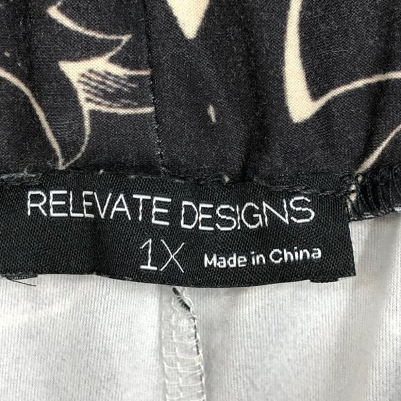 Relevate Designs Black & tan Baroque Abstract Pattern Leggings Stretchy size 1x - Picture 3 of 13